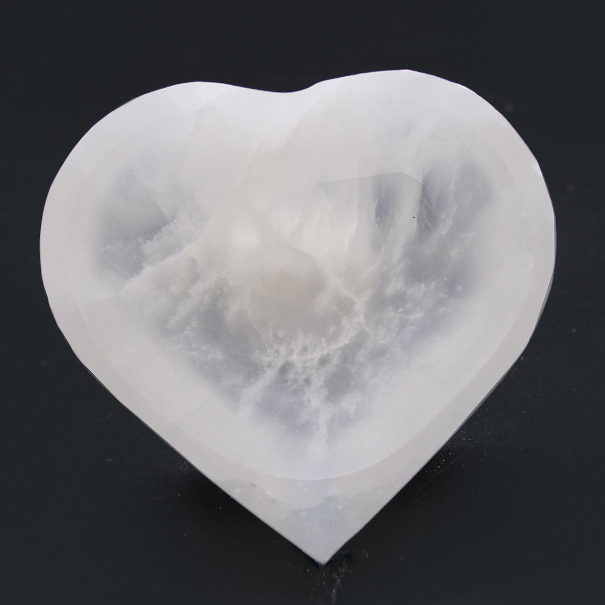 Cuenco de corazón de selenita